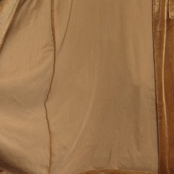 Elegant Tan Longline Coat - Picture 6 of 8